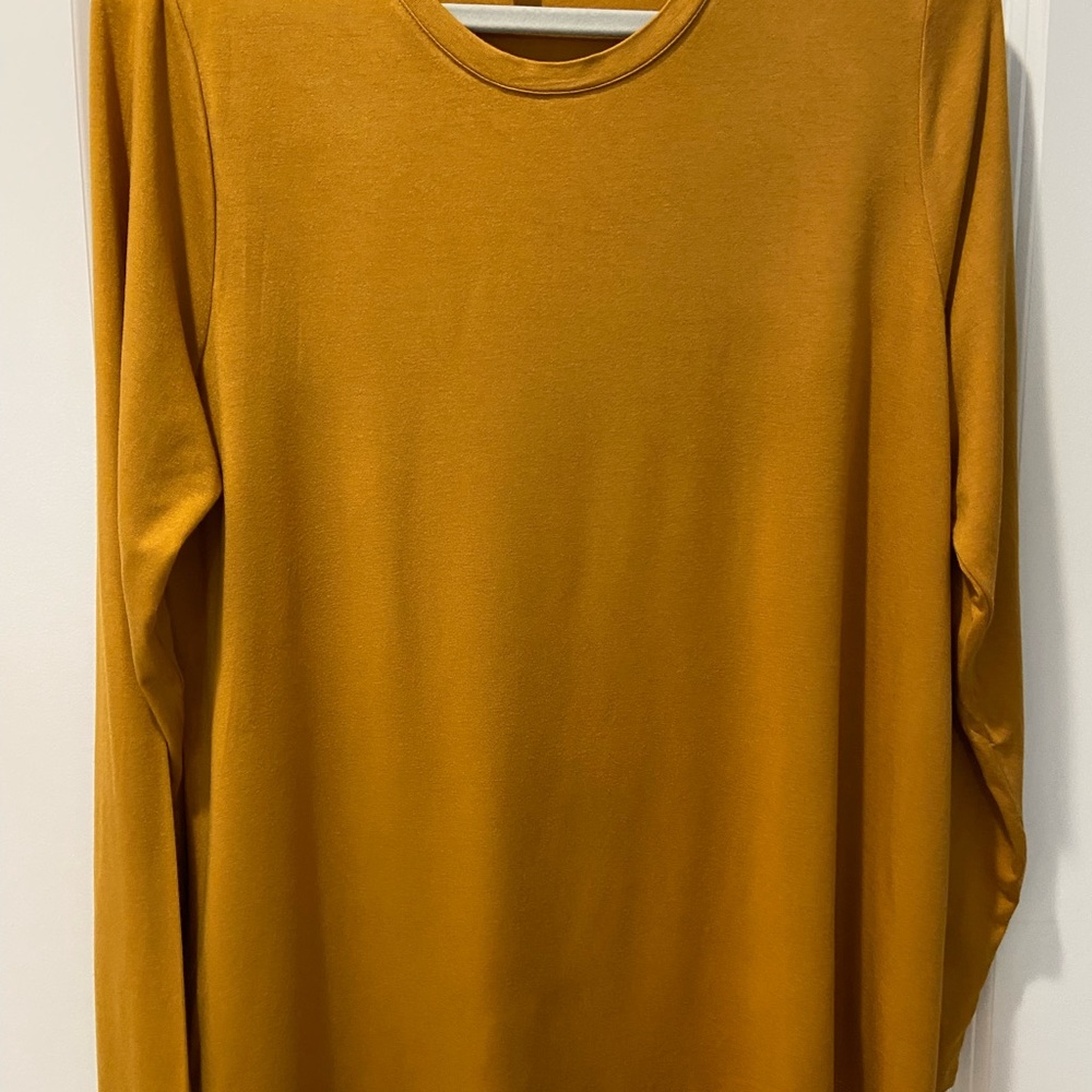 Liverpool Women’sLong Sleeve Crewneck Shirt - Mustard Yellow